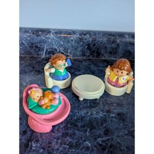 Fisher-Price Little People Figures‎ Family Dad Mom Baby Doll Furniture Set